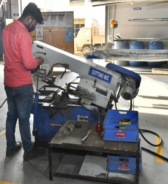 Laxman Band Saw Machine