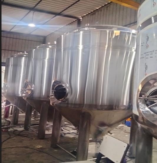 Process Vessels in Assembly Bay